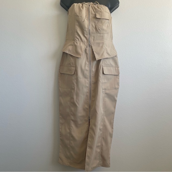 PrettyLittleThing Dresses & Skirts - NWT PrettyLittleThing Strapless Cargo Midi Dress W-8 Tan Zip Front Utility